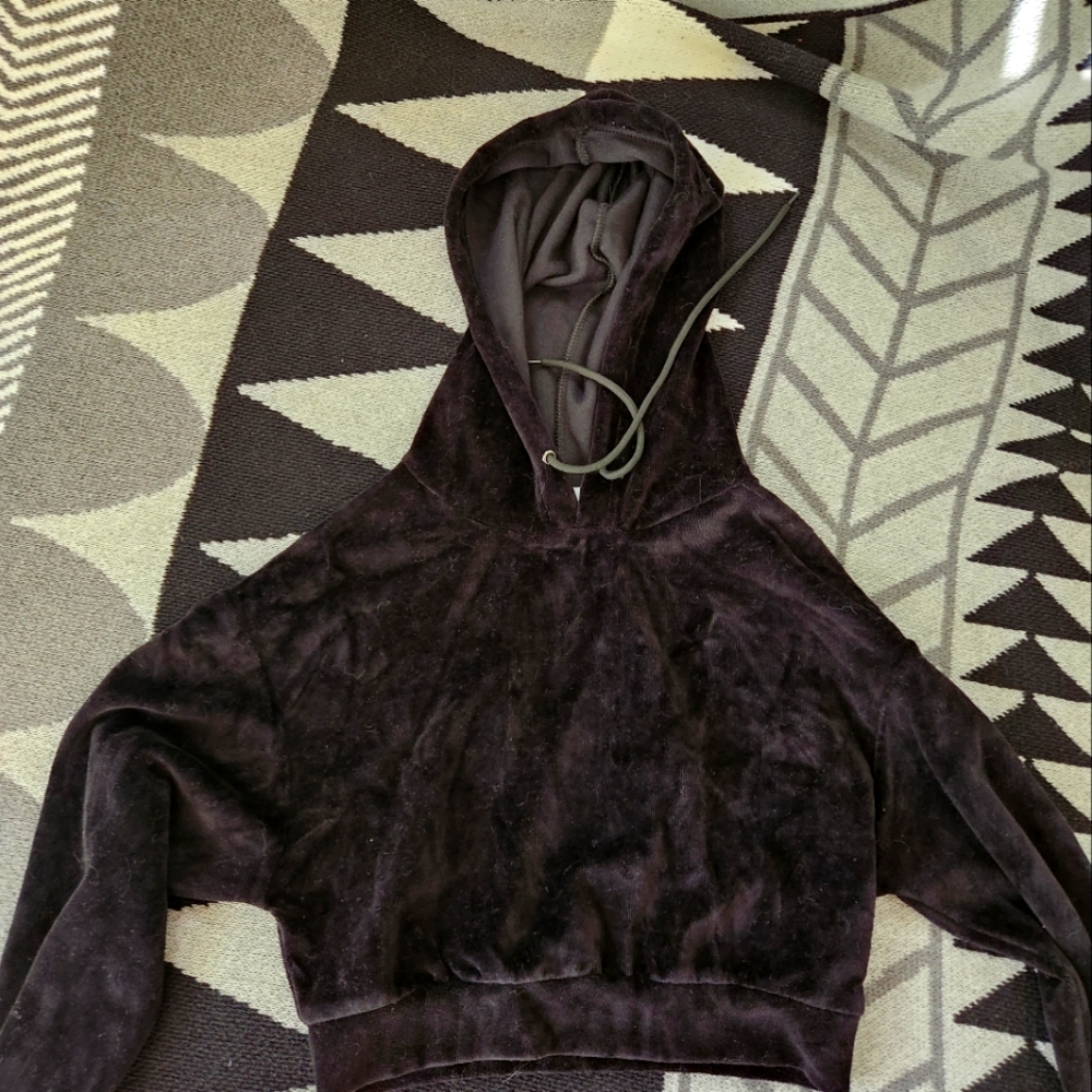 Adika Black Crop Sweater